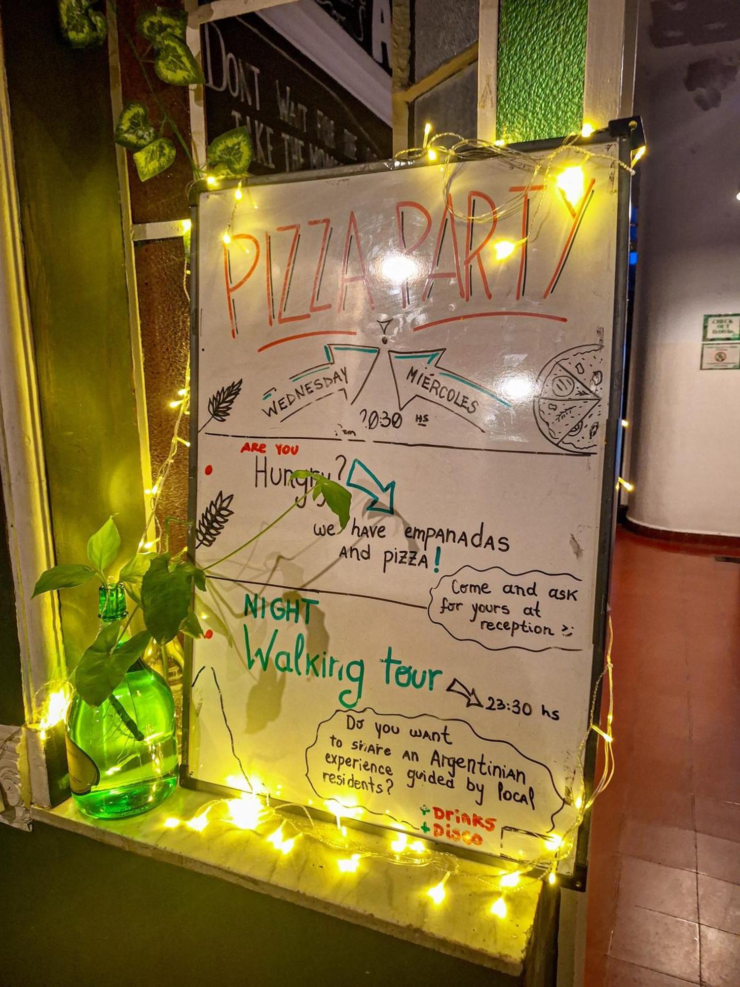 Hostel Alvear コルドバ エクステリア 写真